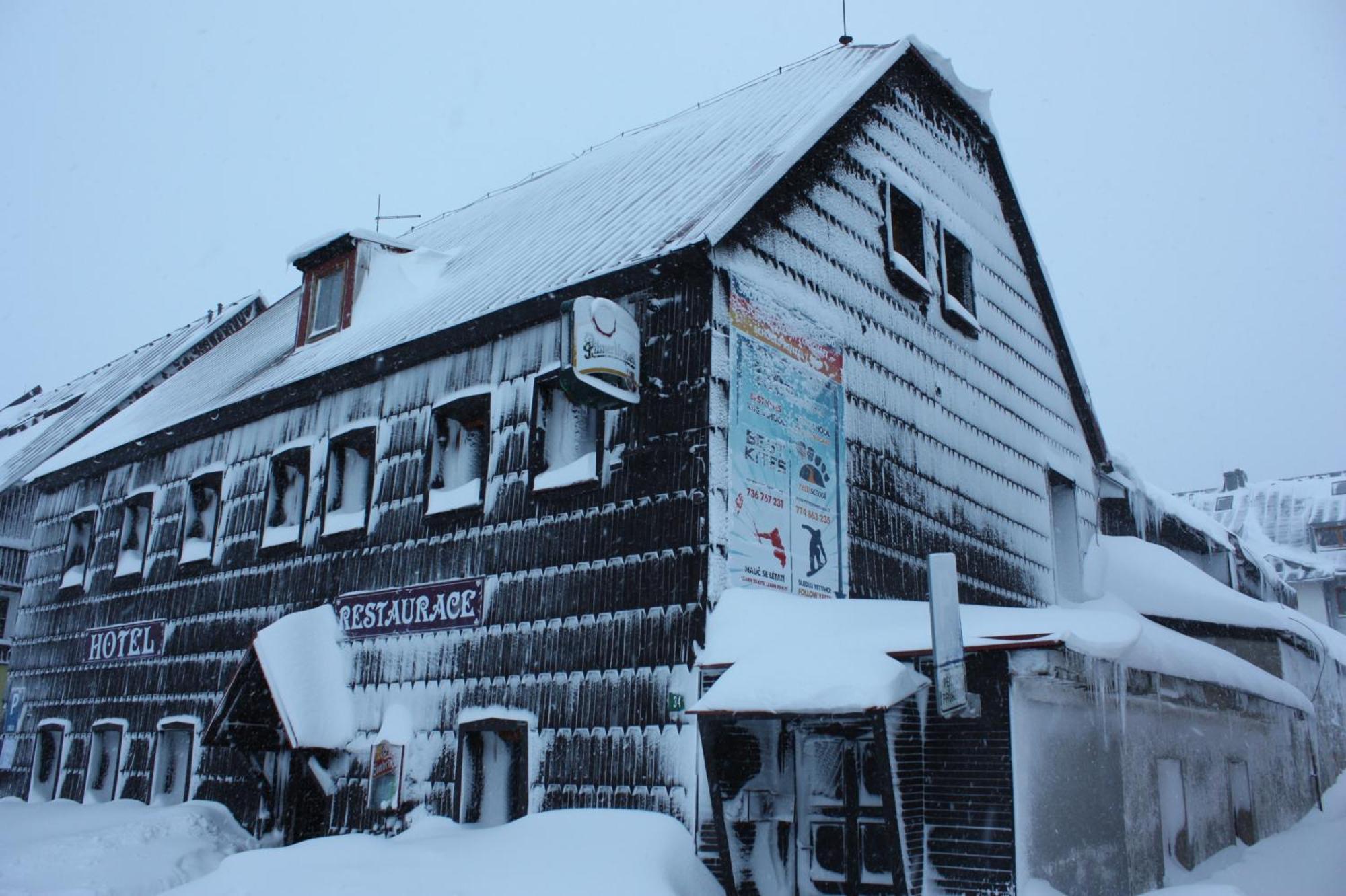 Penzion Pinokio Boží Dar エクステリア 写真
